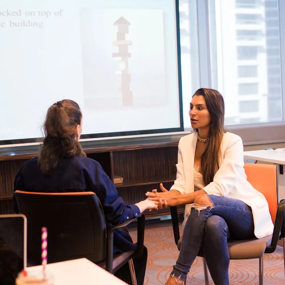 Handan Darici in a one-to-one conversation